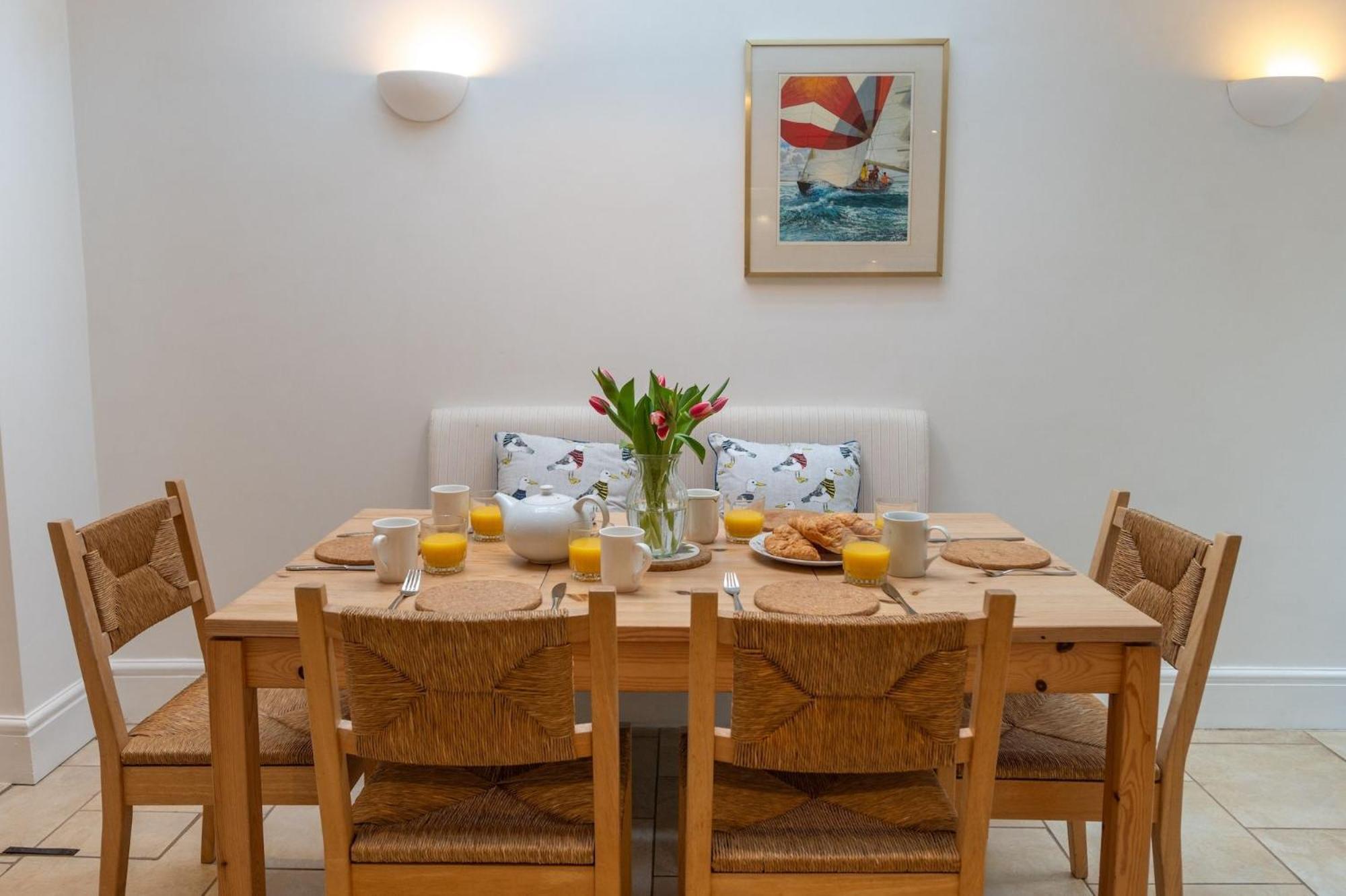 24 Rosemary Lane Villa Бiuмарис Екстериор снимка