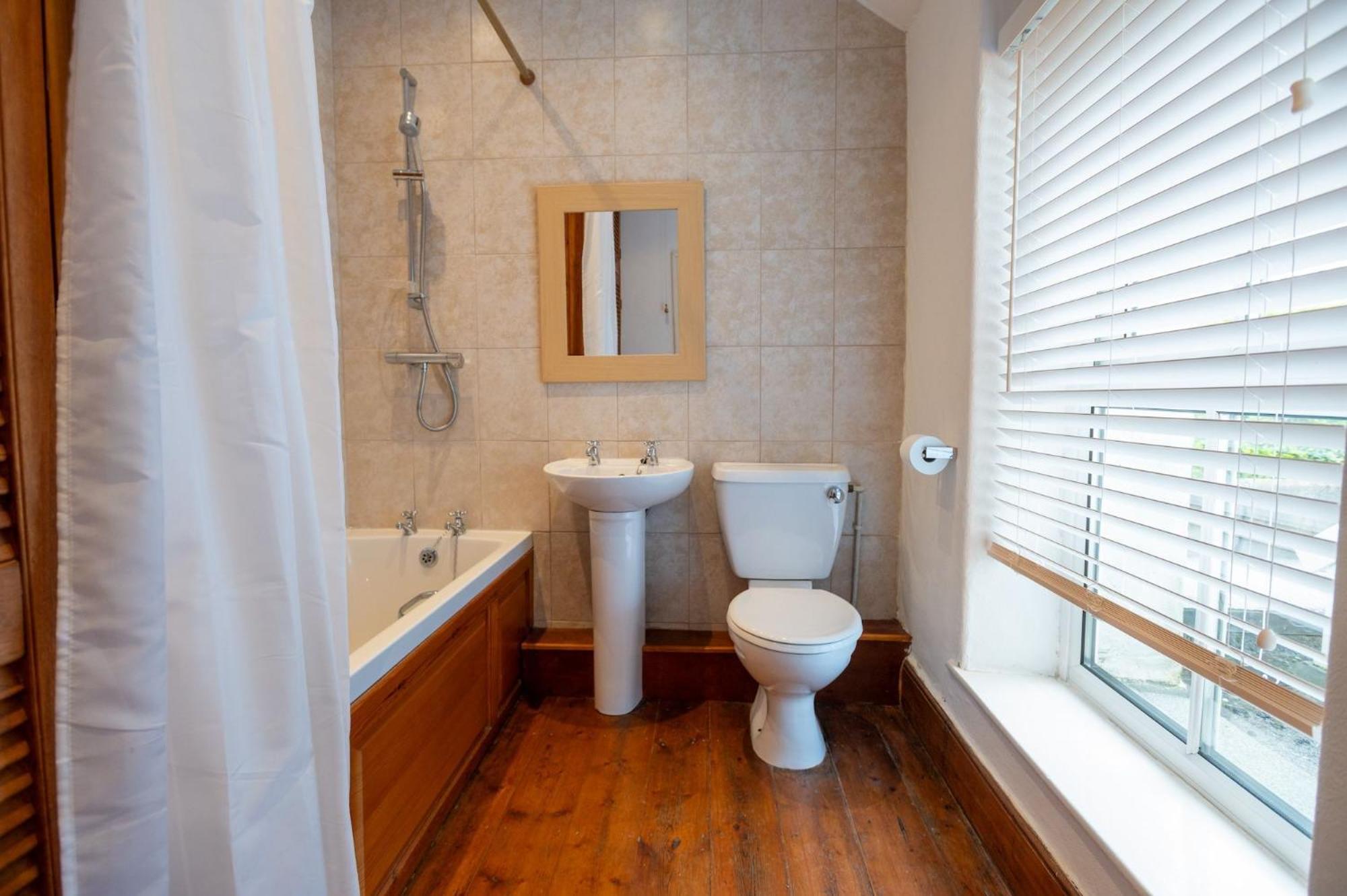 24 Rosemary Lane Villa Бiuмарис Екстериор снимка